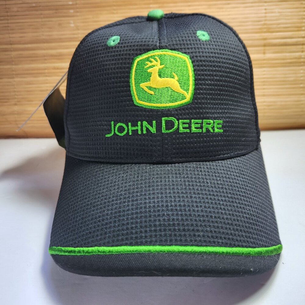 John Deere Men's Truckers Cap Hat Black Embroidered Logo Hook & Loop Adj…